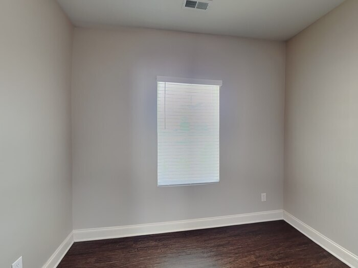 Building Photo - 3200 Emerald Ridge Ct