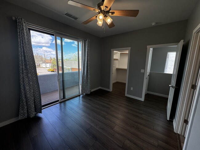 Building Photo - 844 Tijeras Ave NW