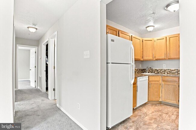 Building Photo - 127 Brookland Terrace