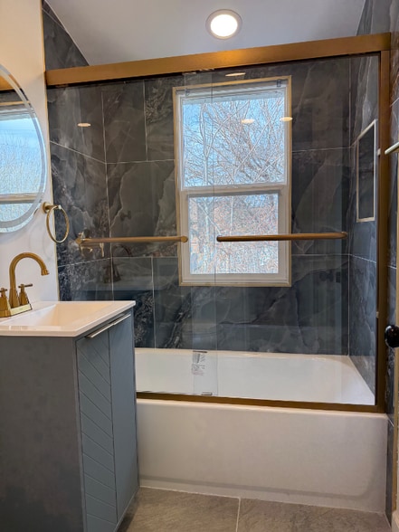 Building Photo - 17179 Ontario St