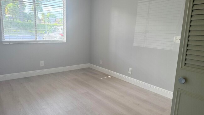 Building Photo - 2828 Casita Way