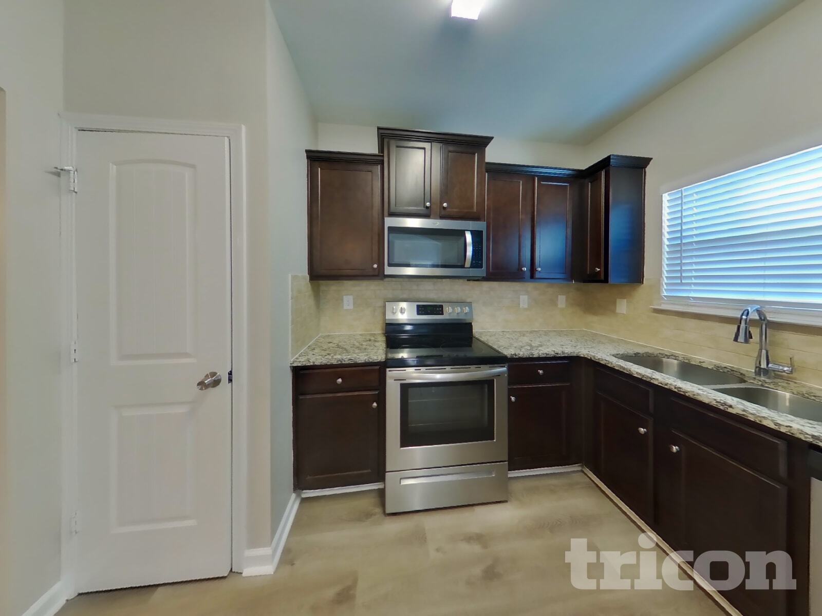 Building Photo - 5541 Union Pointe Pl