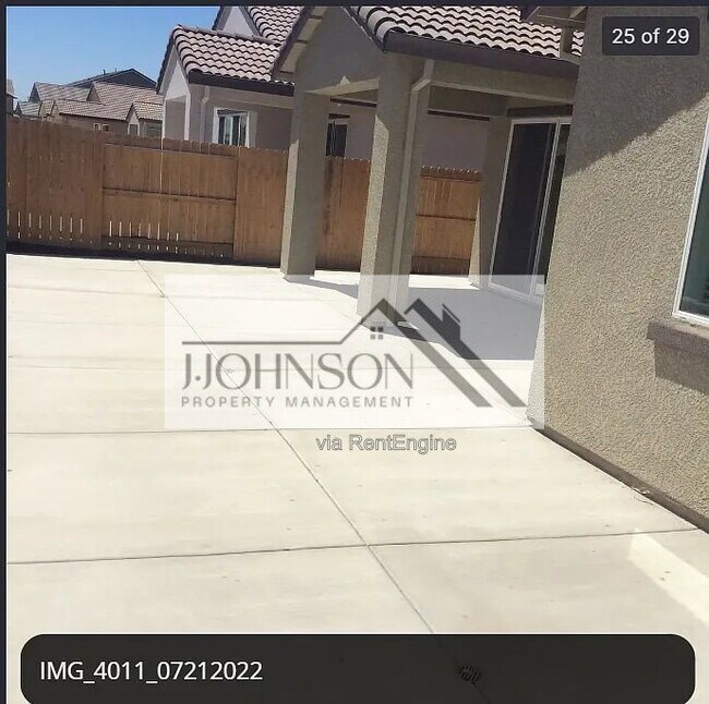 Building Photo - 1553 Tanager Ave