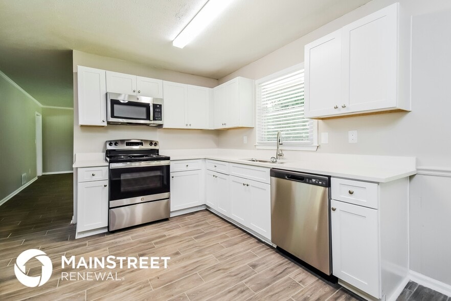 Building Photo - 1277 Scenic Way SW