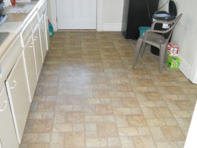 Building Photo - 1247 Donald Ave