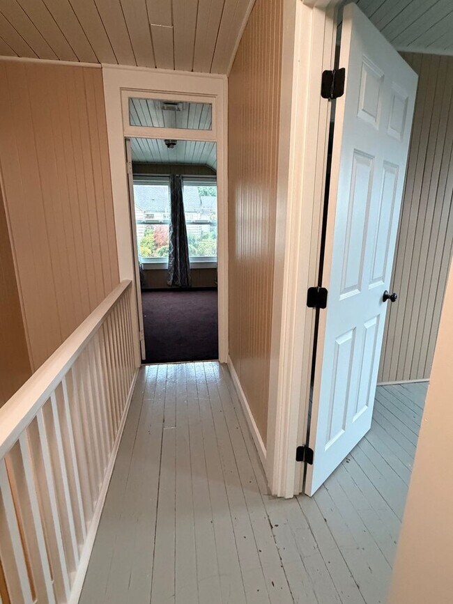 Building Photo - 3356/3372/3376 Franklin Ave.