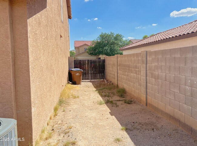 Building Photo - 2874 W Mineral Butte Dr