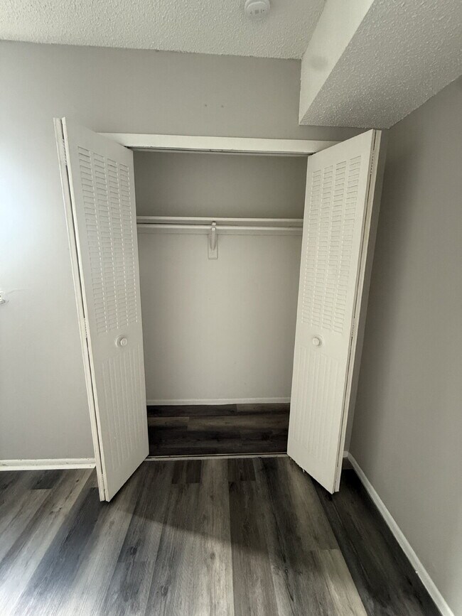Building Photo - **Move in Special! Inquire now! **Recently...