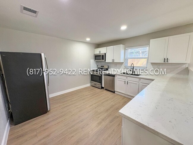 Building Photo - 3630 Agnes St