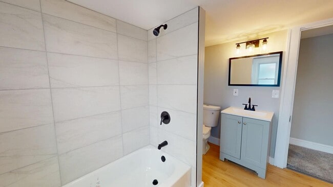 Building Photo - Old Brooklyn Area - 3 Bedrooms - Single Fa...