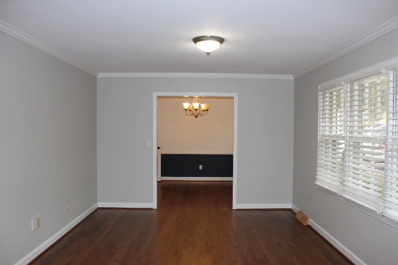 Building Photo - 19 Bridgewood Ave