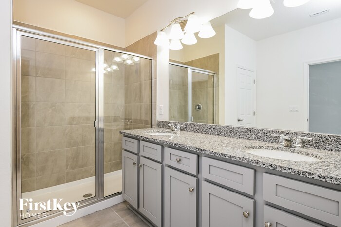 Building Photo - 1202 Ponca Rd