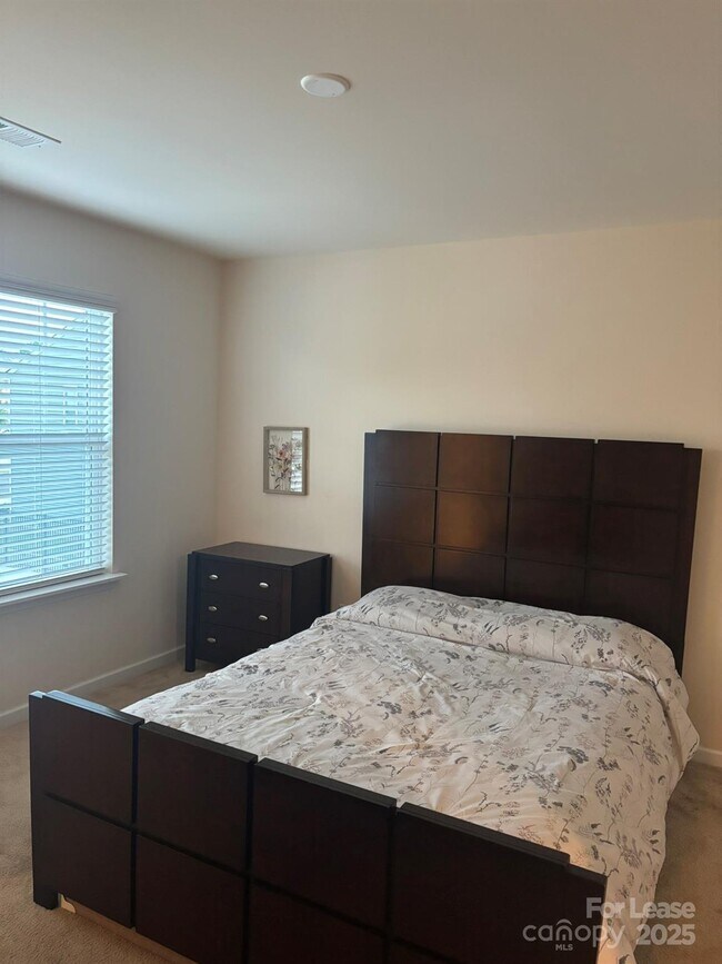Building Photo - 15217 Wrights Crossing Dr