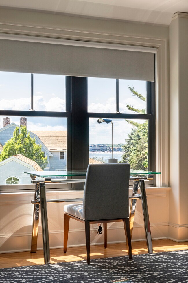 Building Photo - 9 Arlington Ave