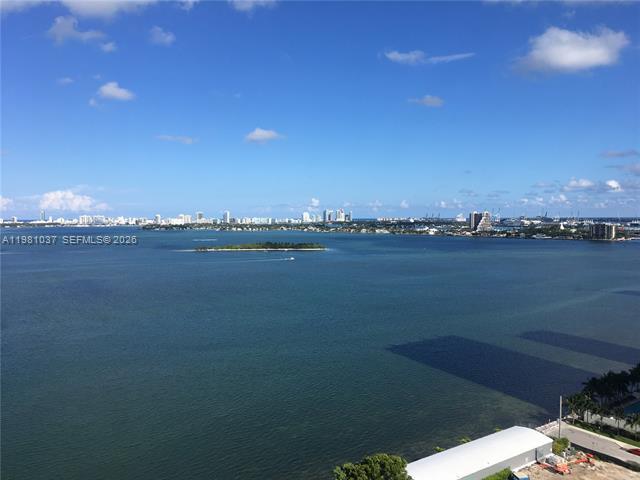 Building Photo - 601 NE 27th St