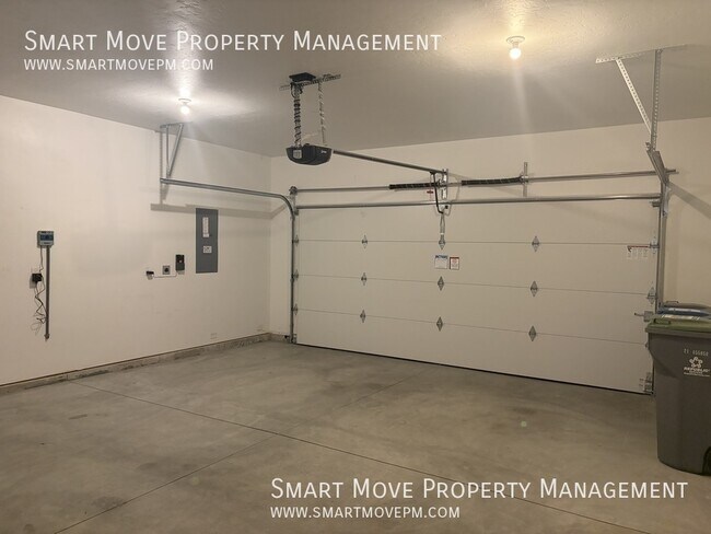 Building Photo - 7161 W Riverwood St