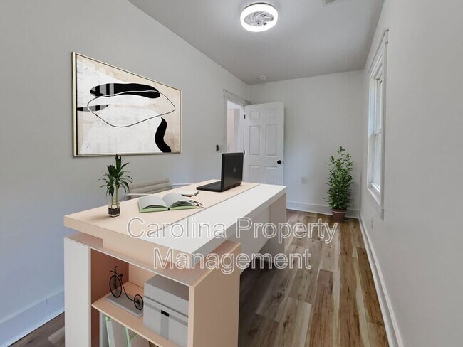 Building Photo - 2633 Brentwood Pl