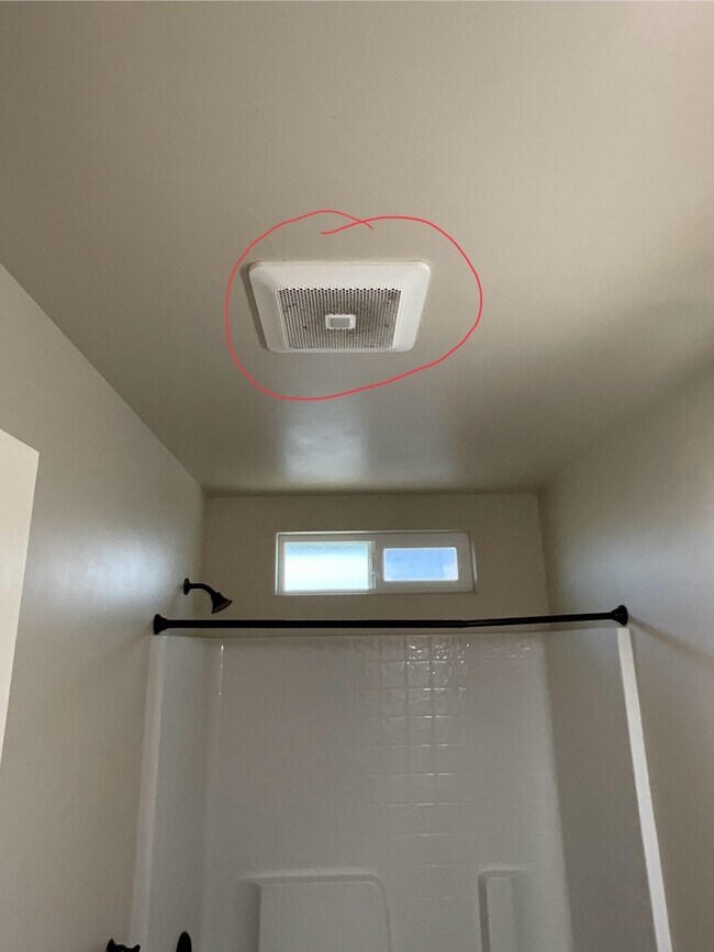 Building Photo - 1691 Windsor Ave