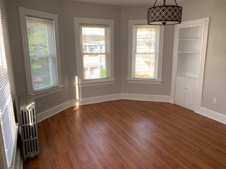 Building Photo - 101 Whitehall St