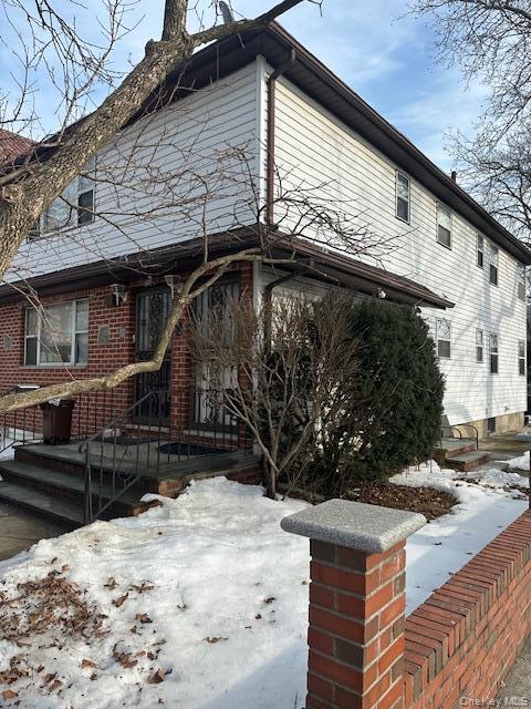 Building Photo - 209-38 46th Rd