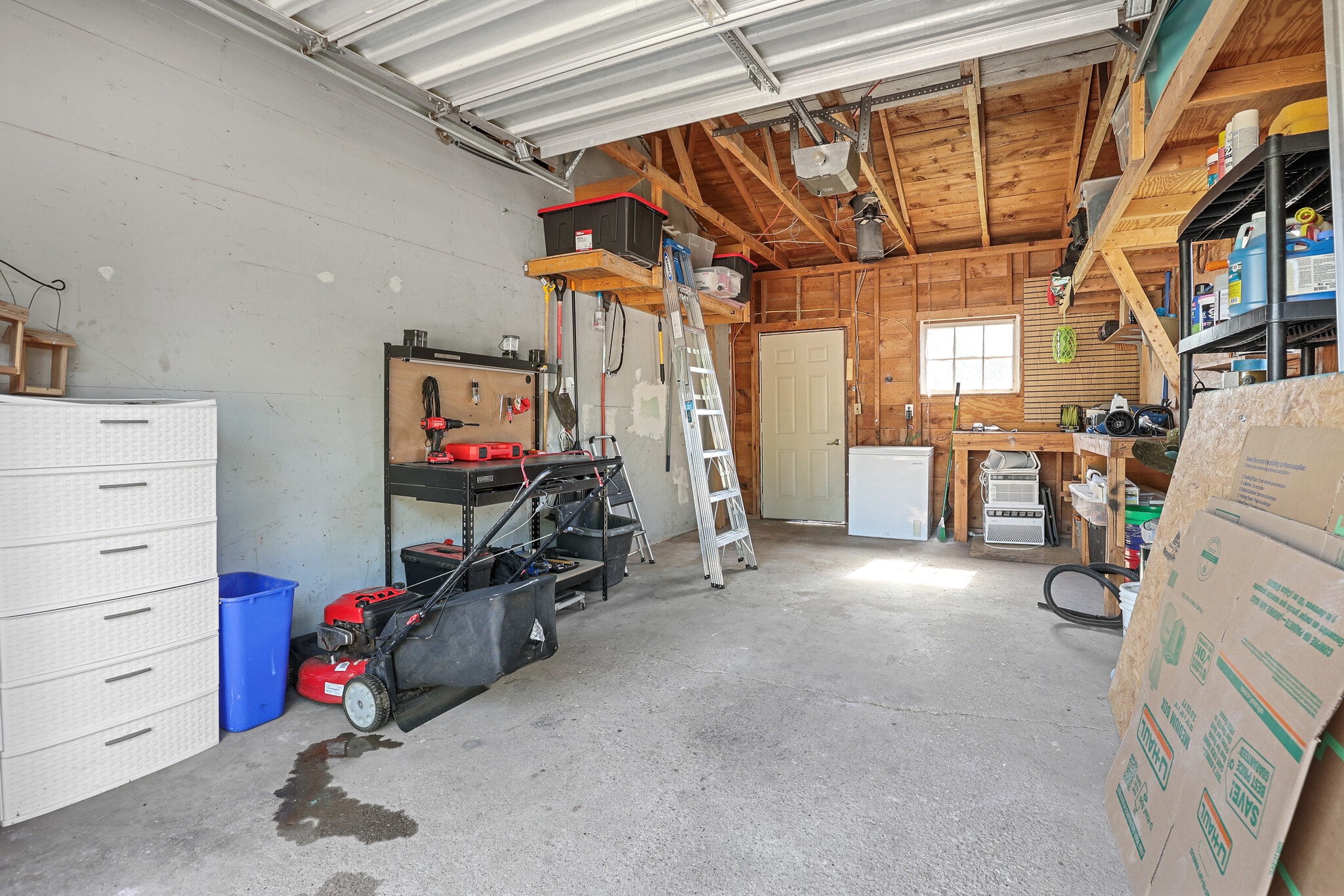 Building Photo - 2120 Rena Pl