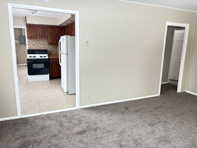 Building Photo - 3BR Ranch