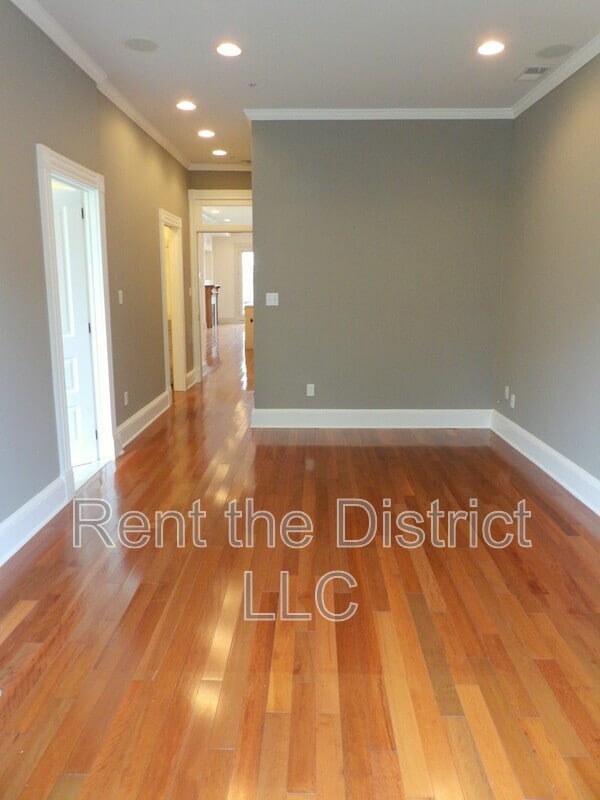 Building Photo - 1130 5th St NW