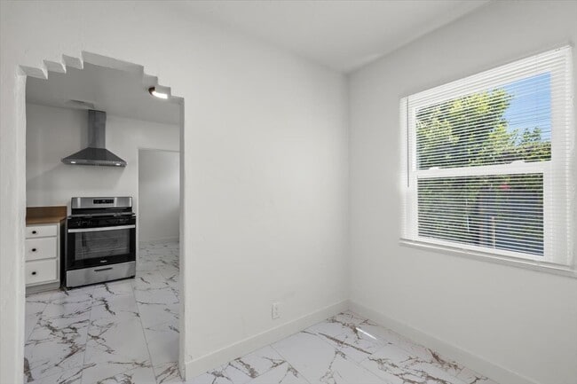 Building Photo - 1222 Aldine Ct