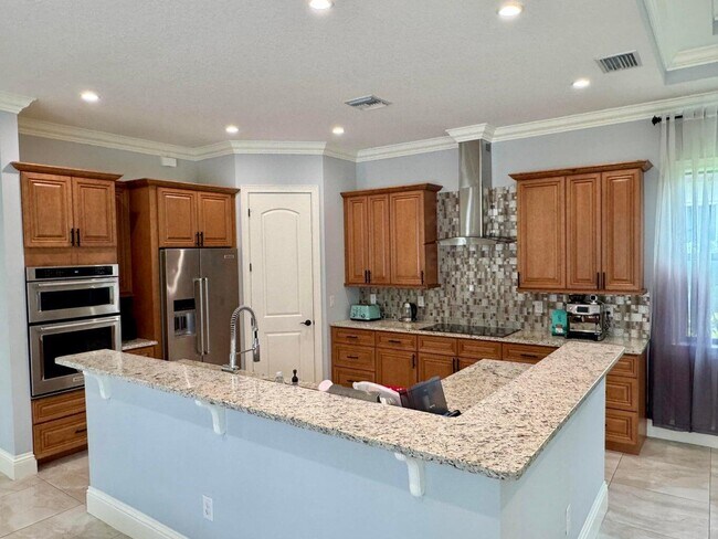 Building Photo - 134 SE Fiore Bello