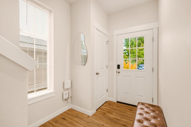 Building Photo - 3213 Grand Blvd