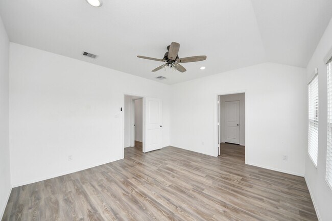 Building Photo - 7319 Bridal Ranch Dr