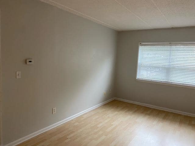 Building Photo - 209 W Miracle Strip Pkwy