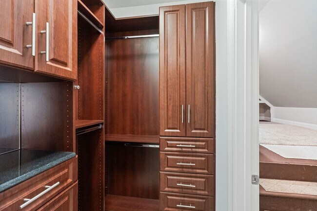Building Photo - 3578 Farmstone Ct