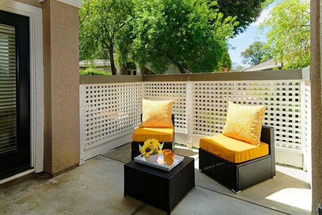 Building Photo - 5947 Lake Hennessy Ct