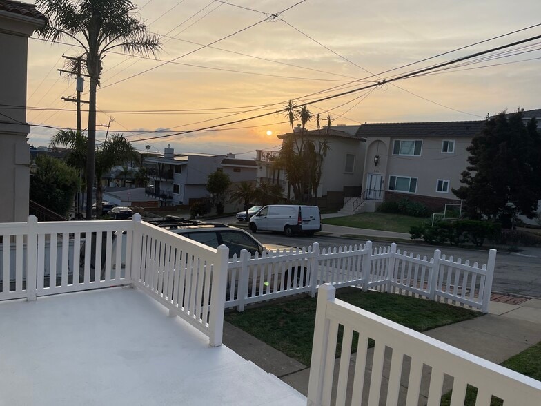 Beautiful Ocean View Sunsets - 906 7th St