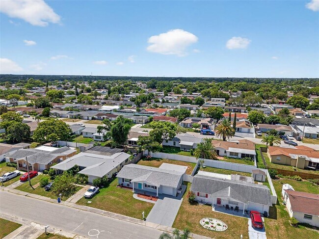 Building Photo - 7104 Castanea Dr