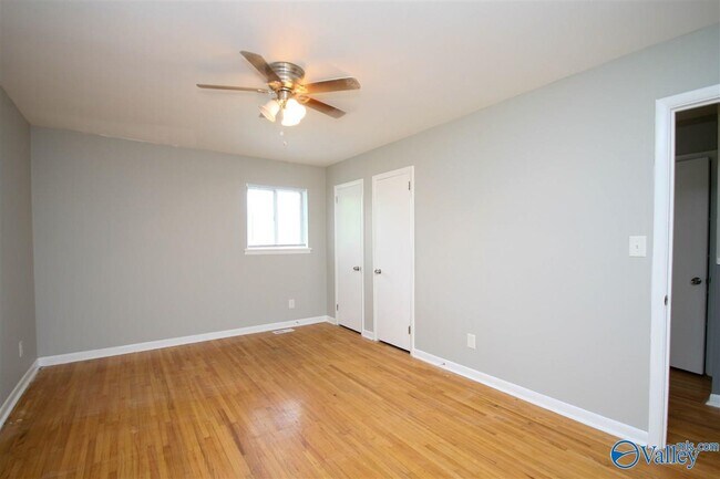 Building Photo - 3423 Rosedale Dr NW