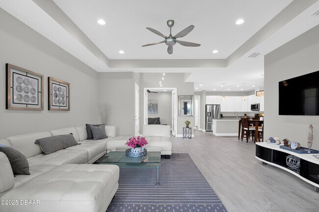 Building Photo - 109 Salt Shaker St