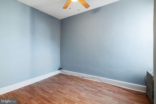 Building Photo - 447 N Wilton St