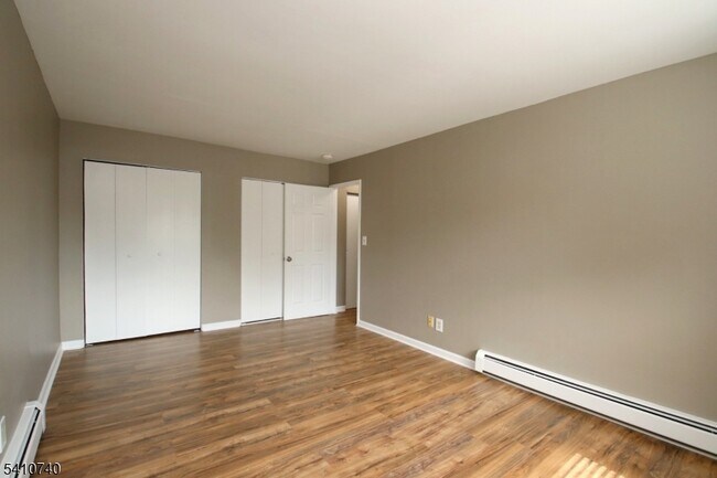 Building Photo - 515 Andria Ave