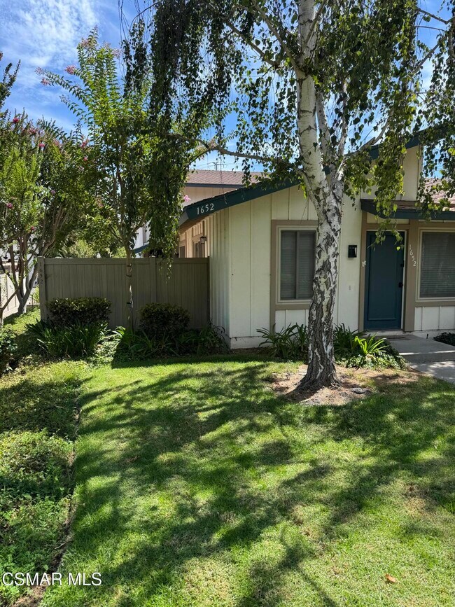 Building Photo - 1652 Orinda Ct