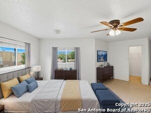 Building Photo - 3223 Crested Creek Dr