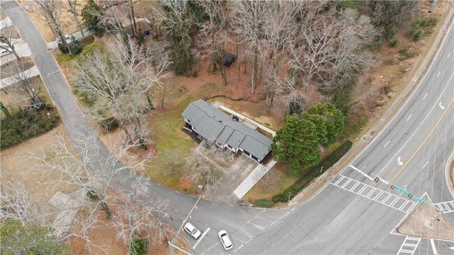 Building Photo - 3285 Mar Lanta Dr