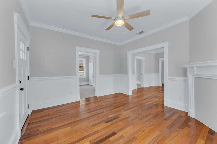 Building Photo - 717 Seiler Ave