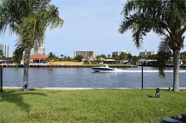 Primary Photo - 6223 Bay Club Dr