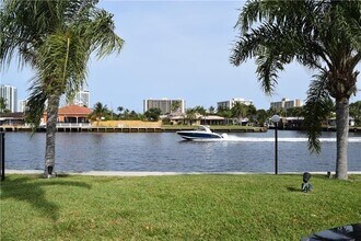 Building Photo - 6223 Bay Club Dr