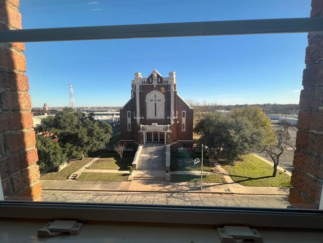 Building Photo - The Madison - Downtown Waco