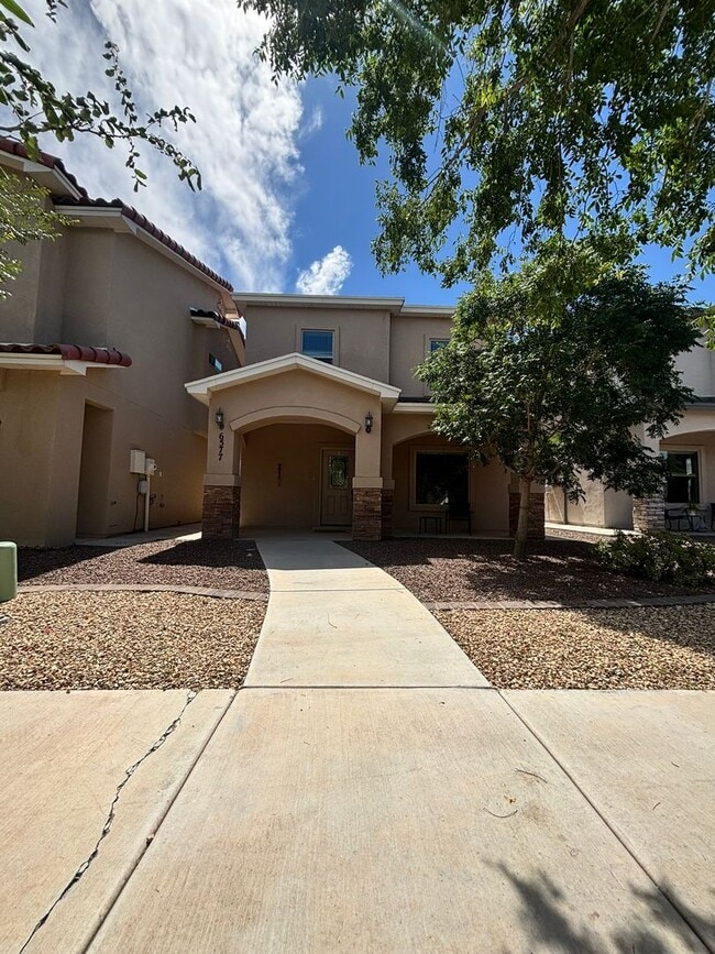 Building Photo - HOME FOR RENT IN THE UPPER VALLEY IN WEST EL PASO