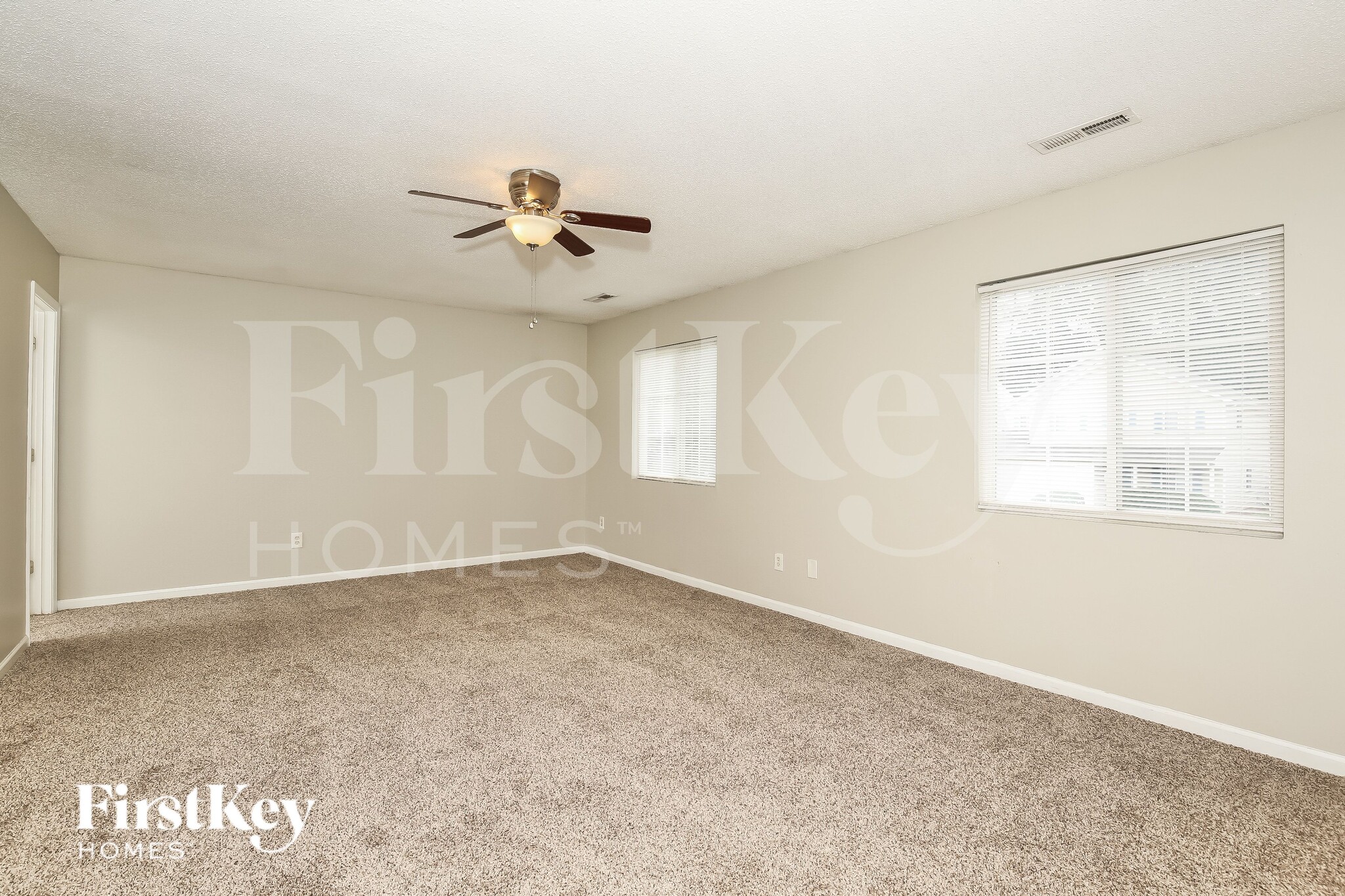 Building Photo - 5715 Waterpoint Dr