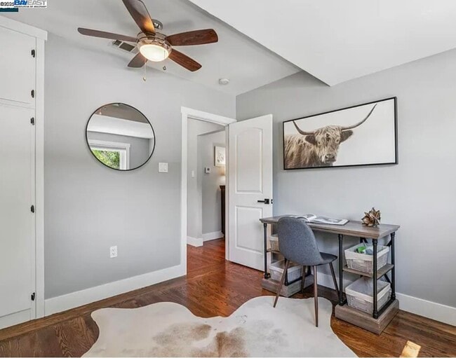 Building Photo - 161 Maiden Ln